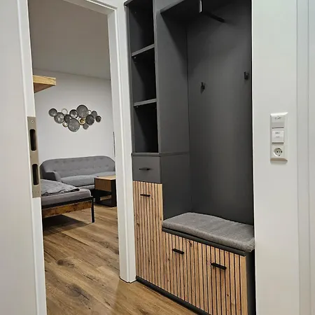 Modern Elegance In Lägenhet