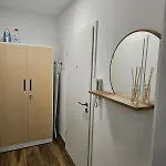 Modern Elegance In 하노버