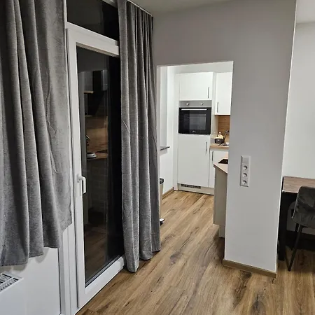 Modern Elegance In شقة *