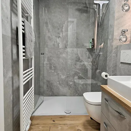 Modern Elegance In * هانوفر