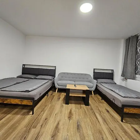 아파트 Modern Elegance In *