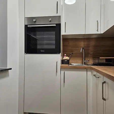 شقة Modern Elegance In *