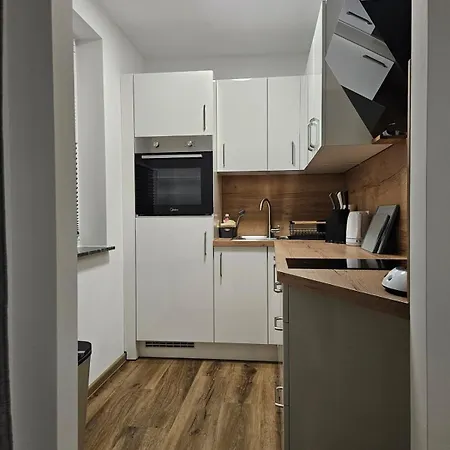 Modern Elegance In هانوفر