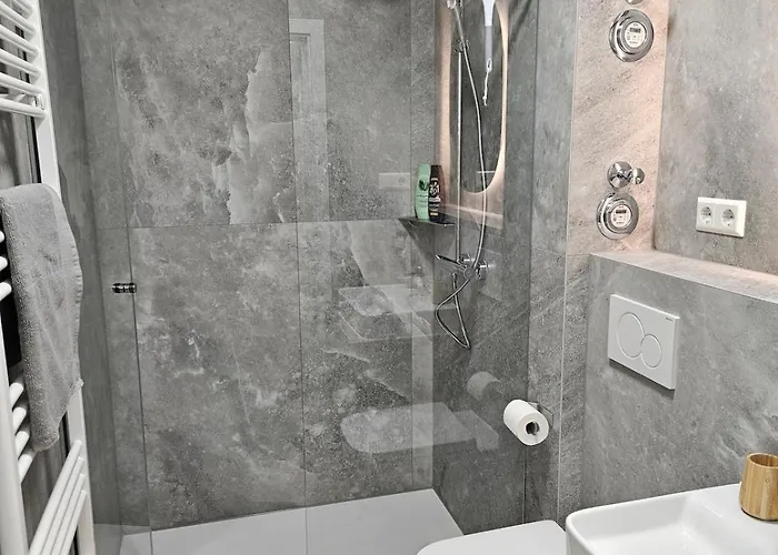 Modern Elegance In Διαμέρισμα